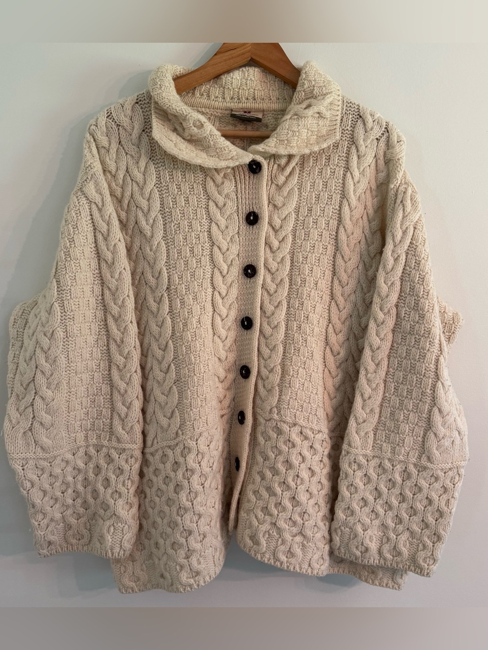 Carraig Donn 100% Wool Sweater Cream Cardigan Button Heavy Made In Ireland XL
